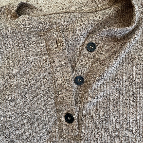 V Neck Henley Top - Picture 2 of 3